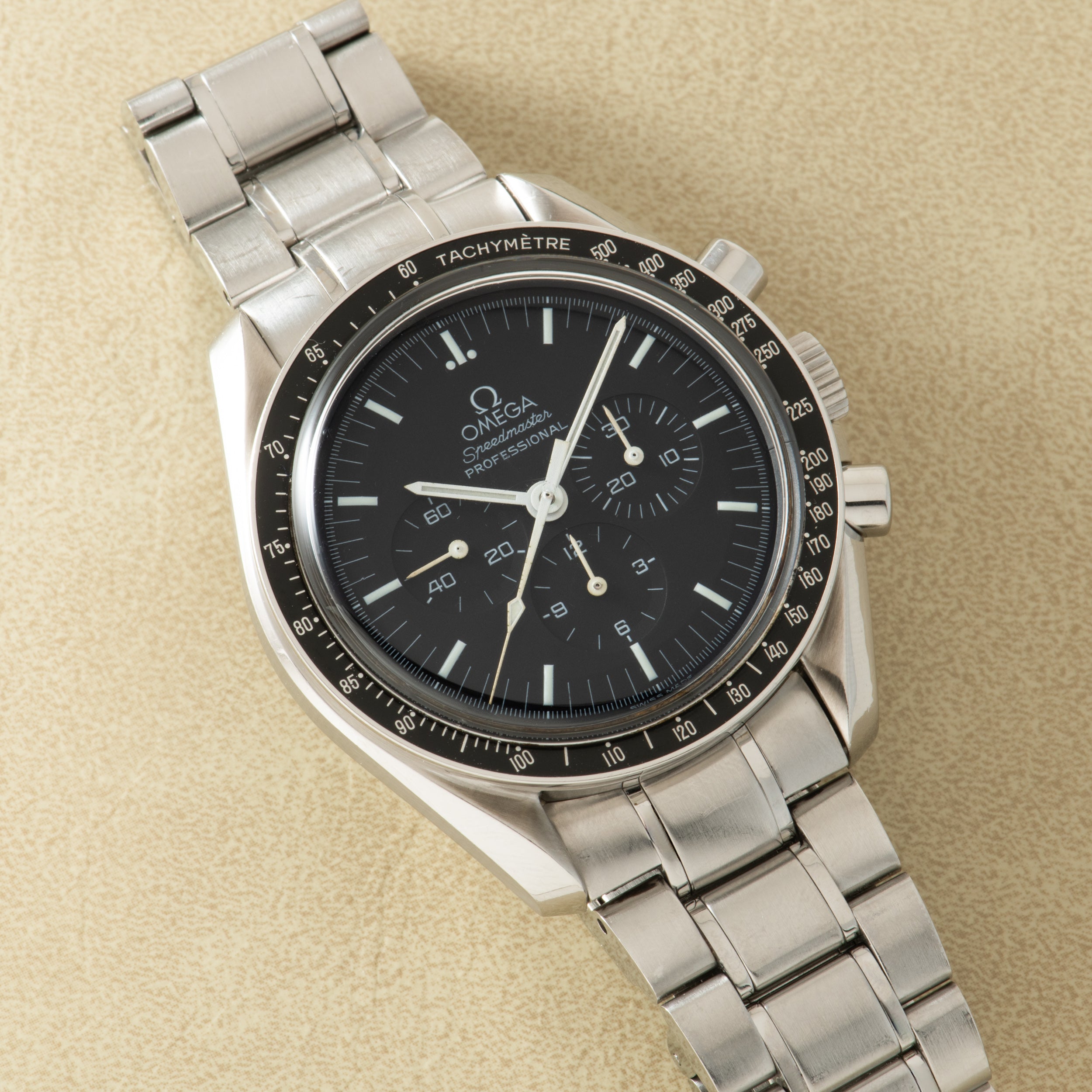Omega Speedmaster Professional 'Hesalite Sandwich' – Analog:Shift