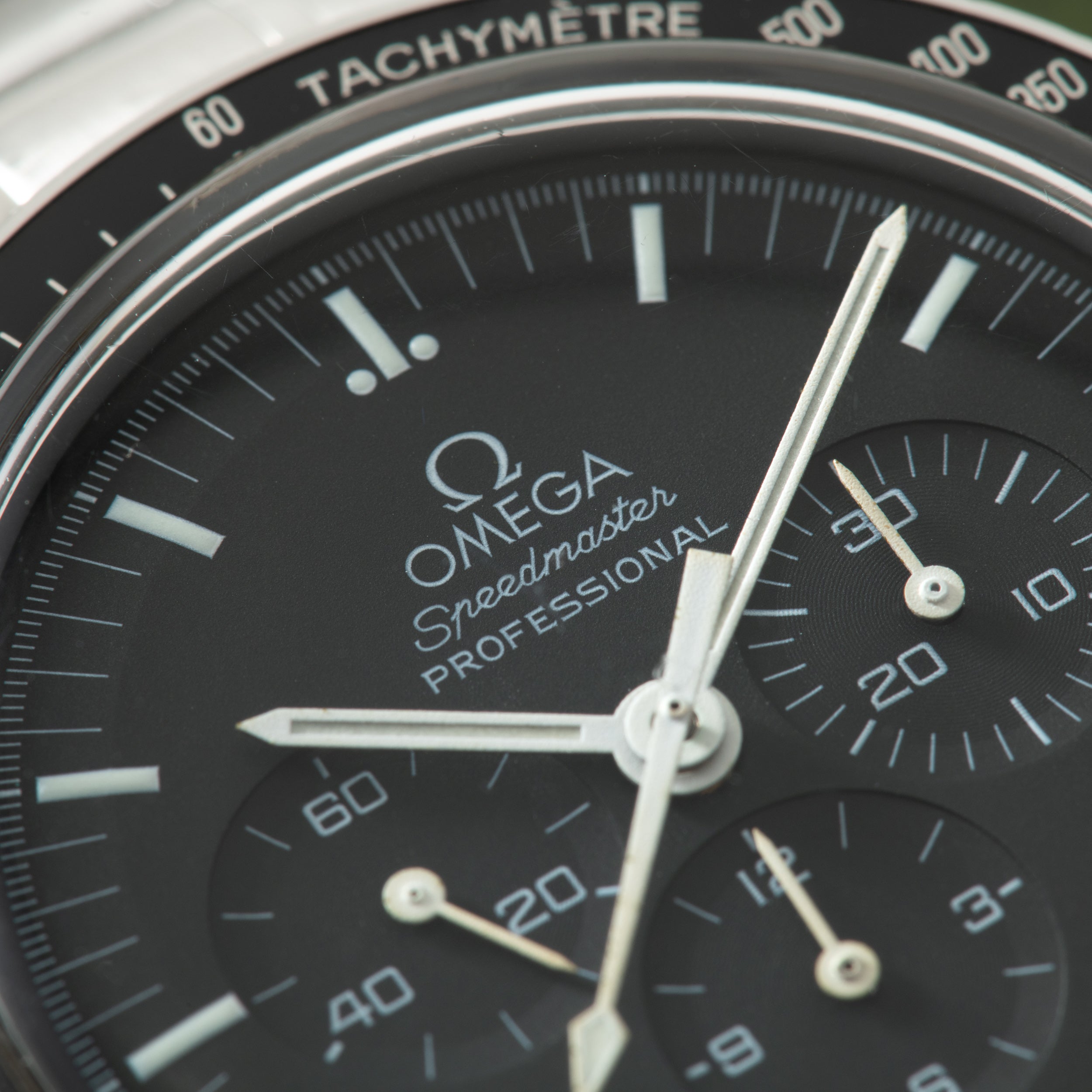 Omega Speedmaster Professional 'Hesalite Sandwich' – Analog:Shift