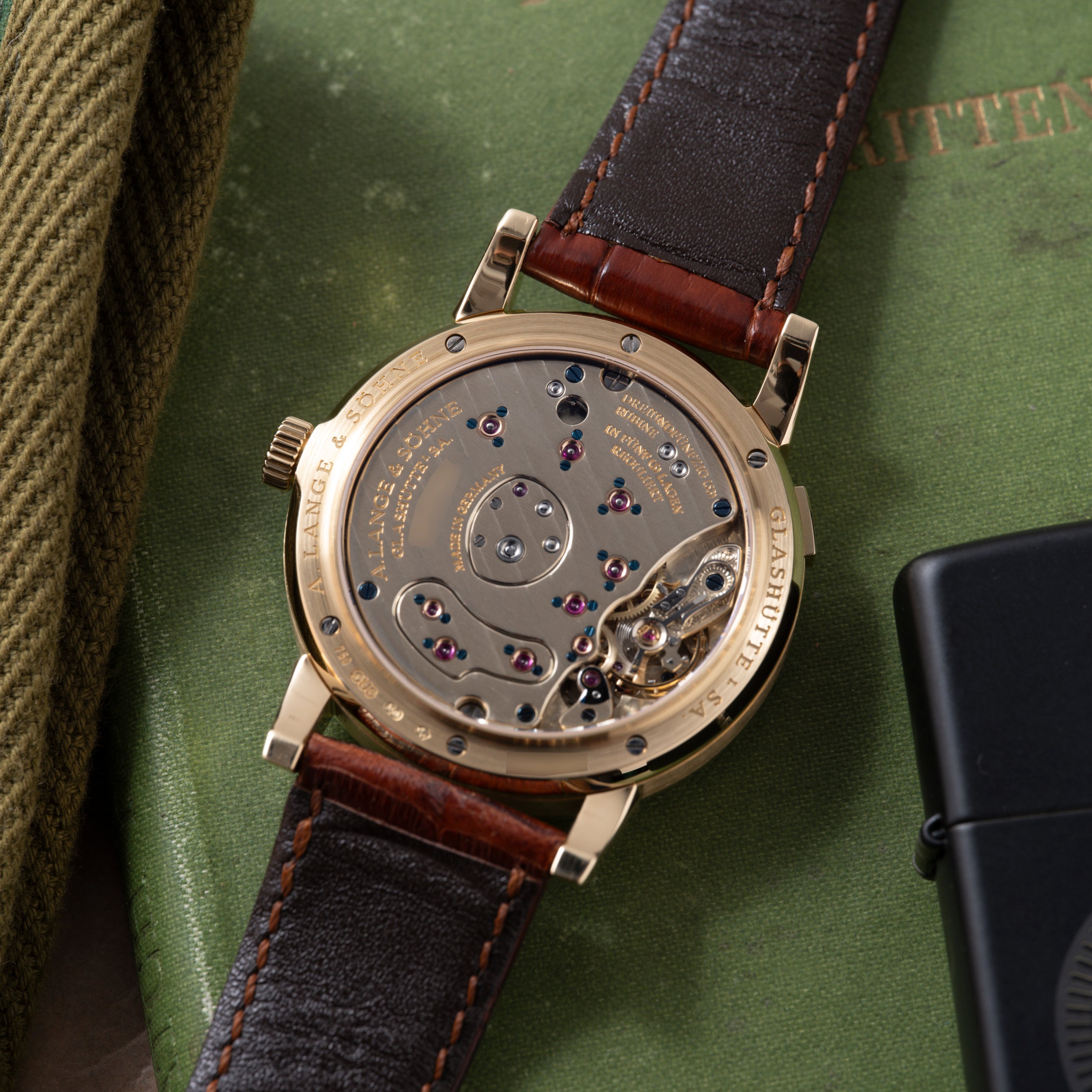 A. Lange & Söhne Lange 1 – Analog:Shift