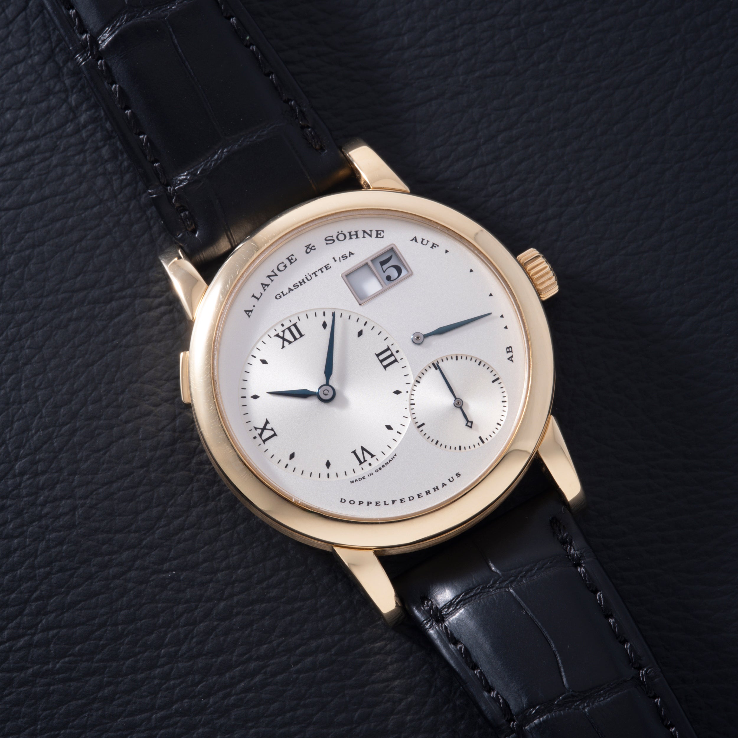 A. Lange & Söhne Lange 1 – Analog:Shift