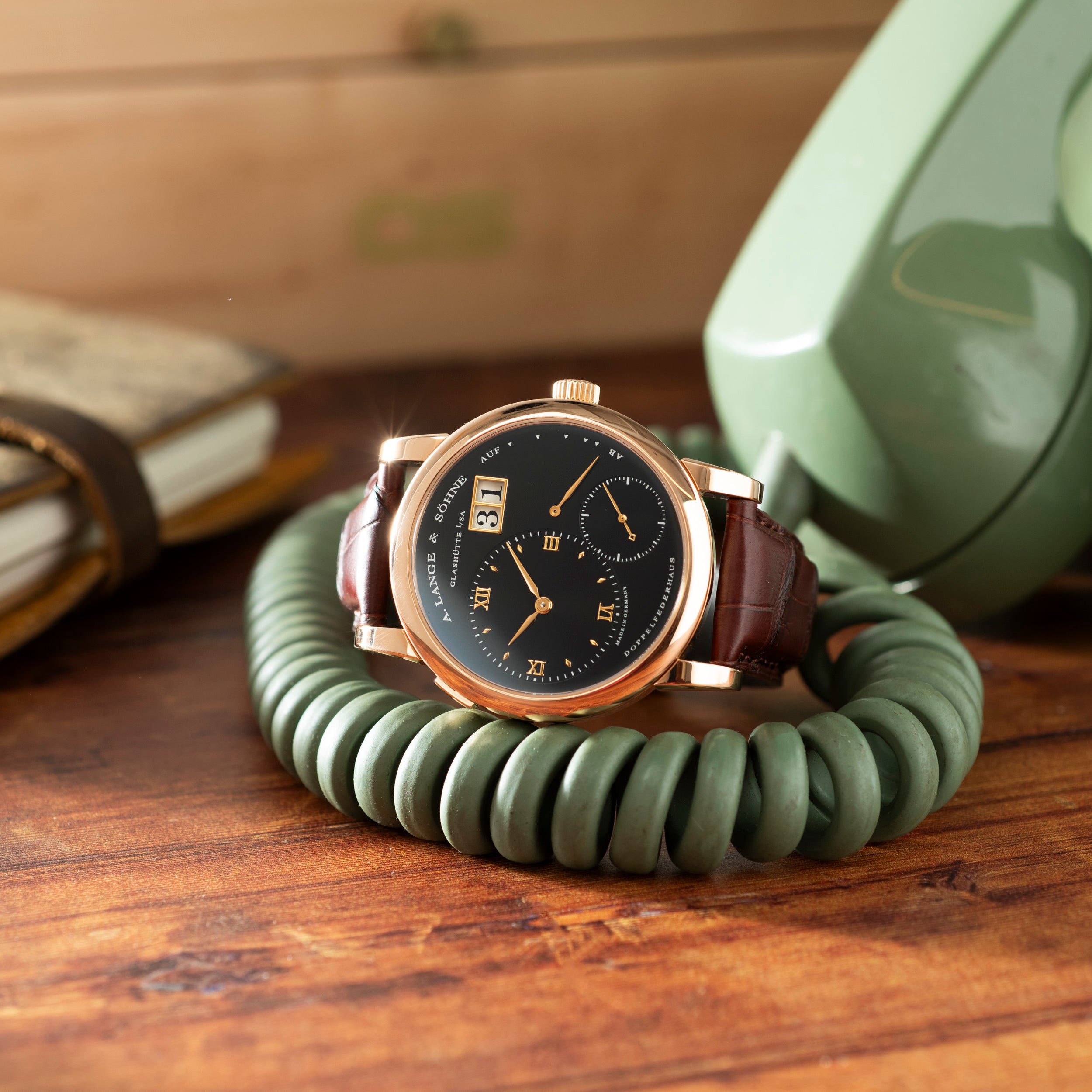 A. Lange & Söhne Lange 1 – Analog:Shift