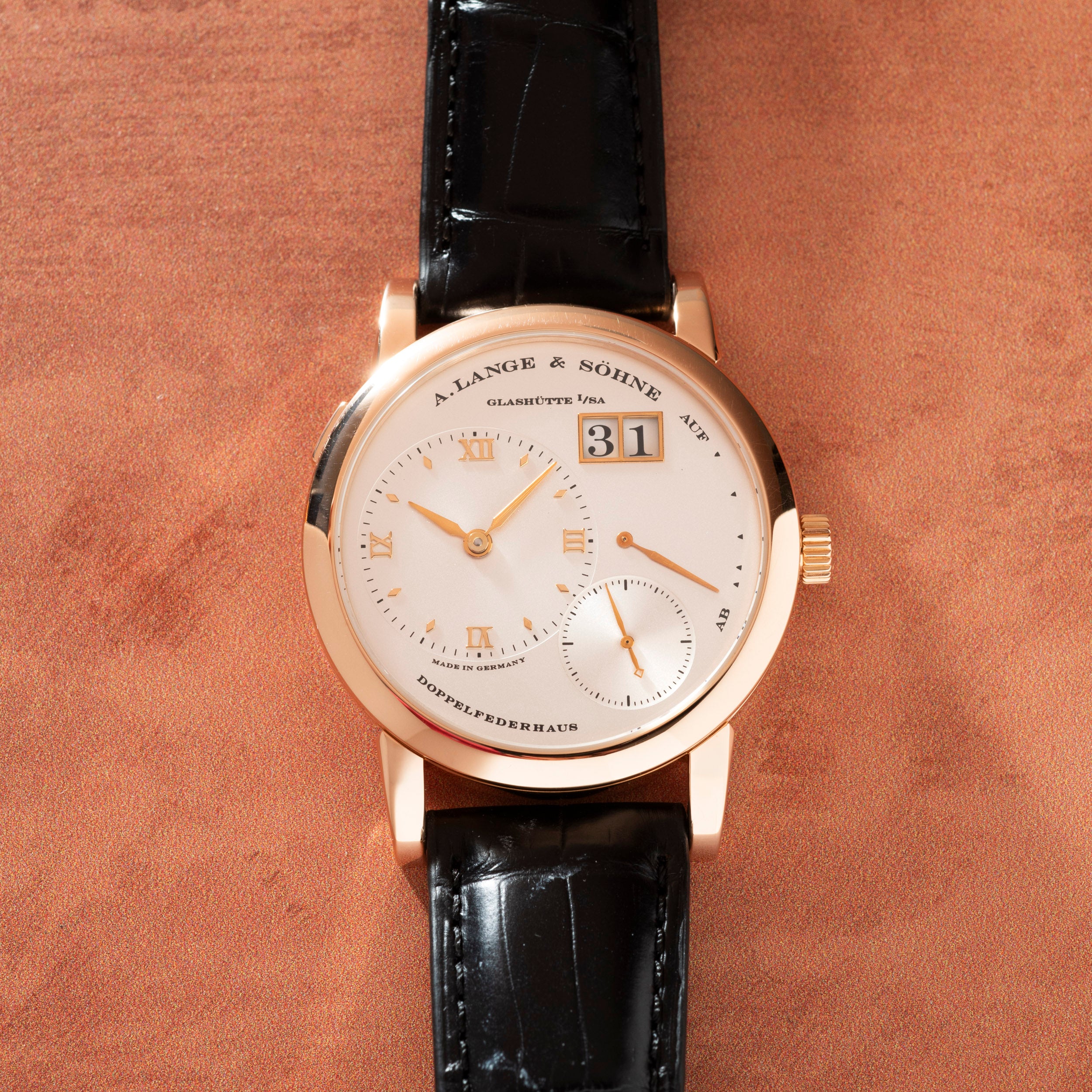 A. Lange & Söhne Lange 1 – Analog:Shift