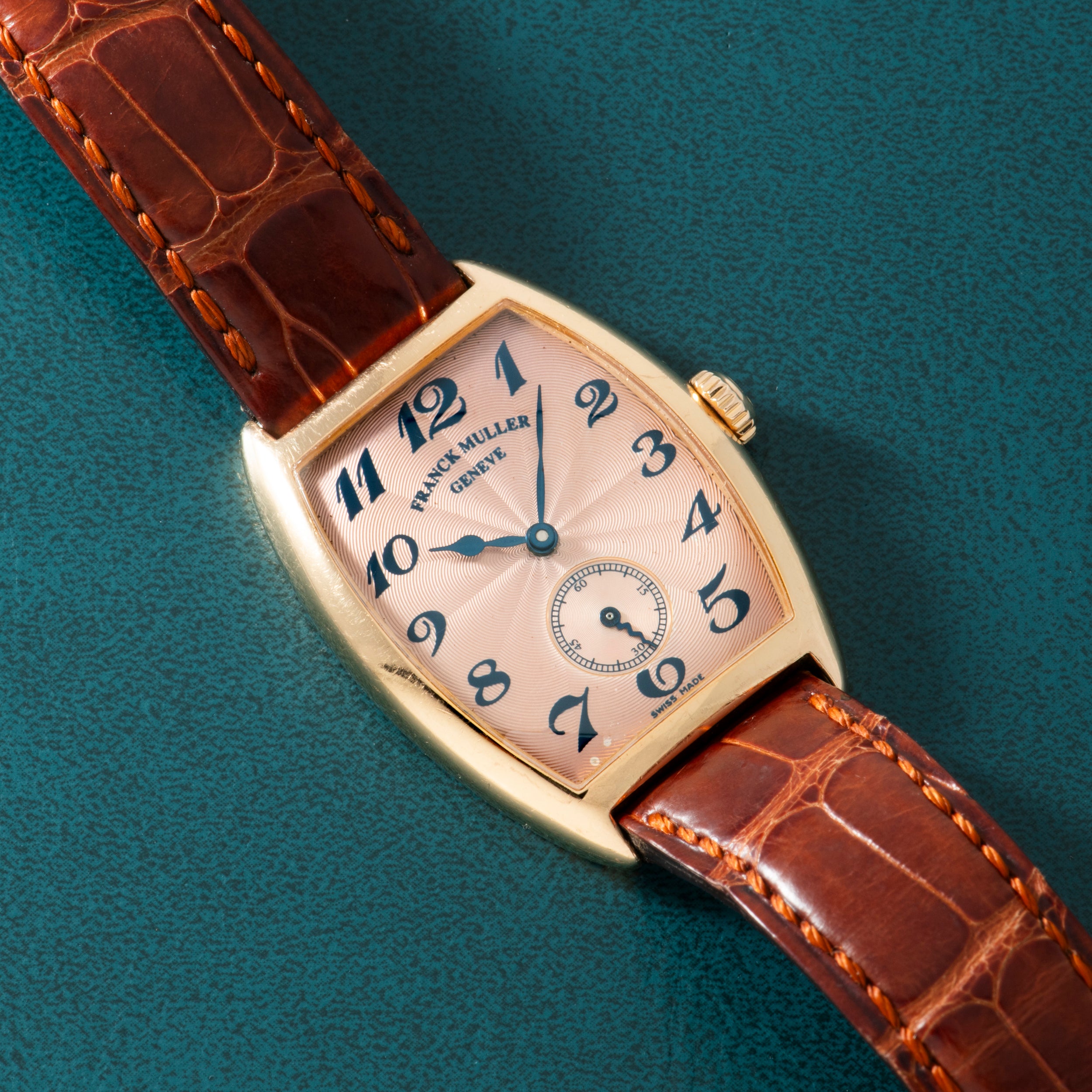 Franck Muller Master Cintrée Curvex Salmon Guilloche – Analog:Shift