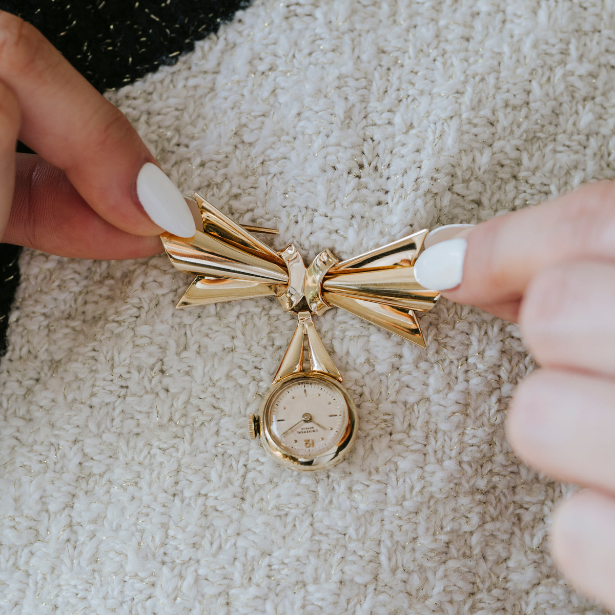 Universal Genève Brooch Watch
