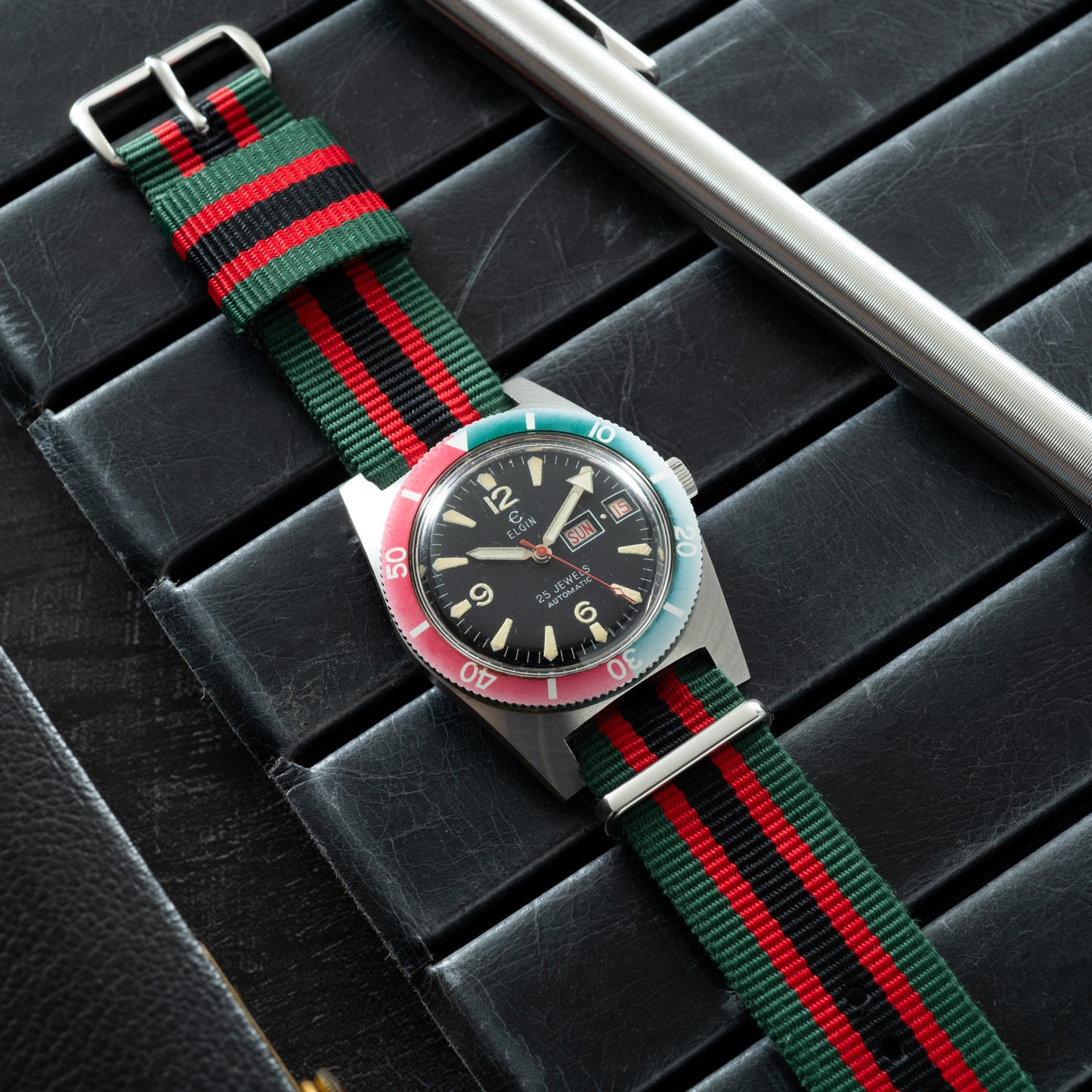 Elgin Skindiver 'Pepsi'