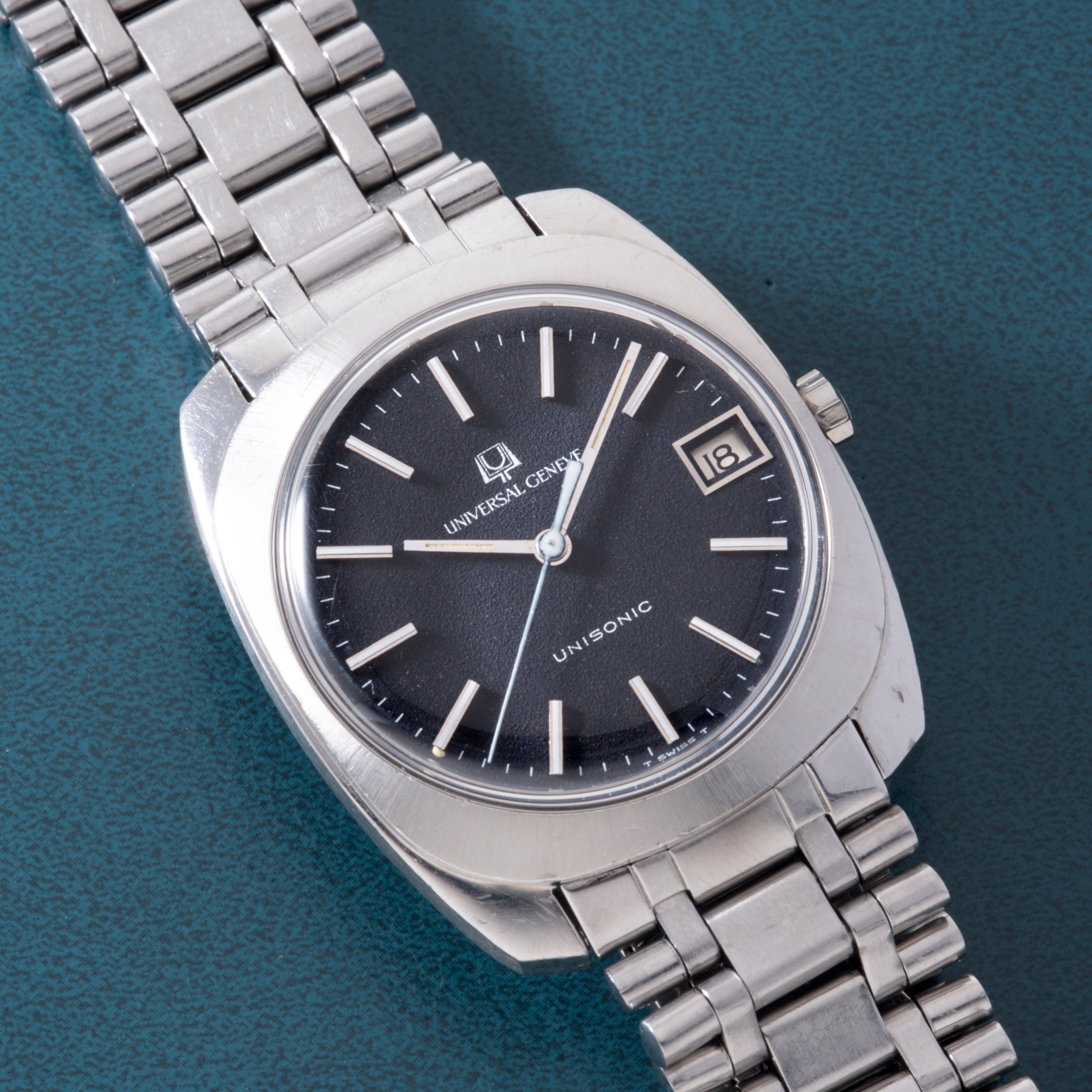 Universal Geneve Unisonic – Analog:Shift