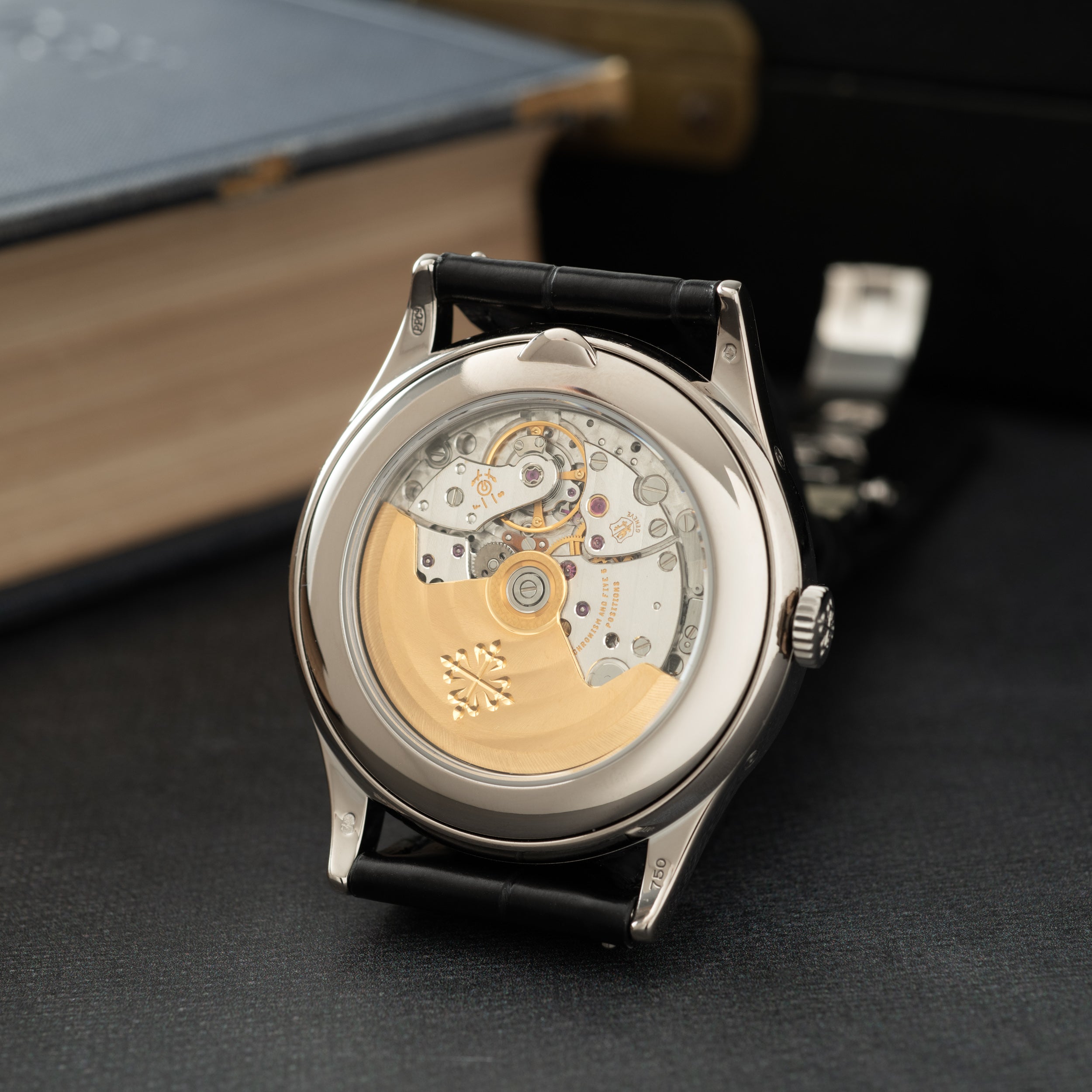 Patek Philippe Annual Calendar – Analog:Shift
