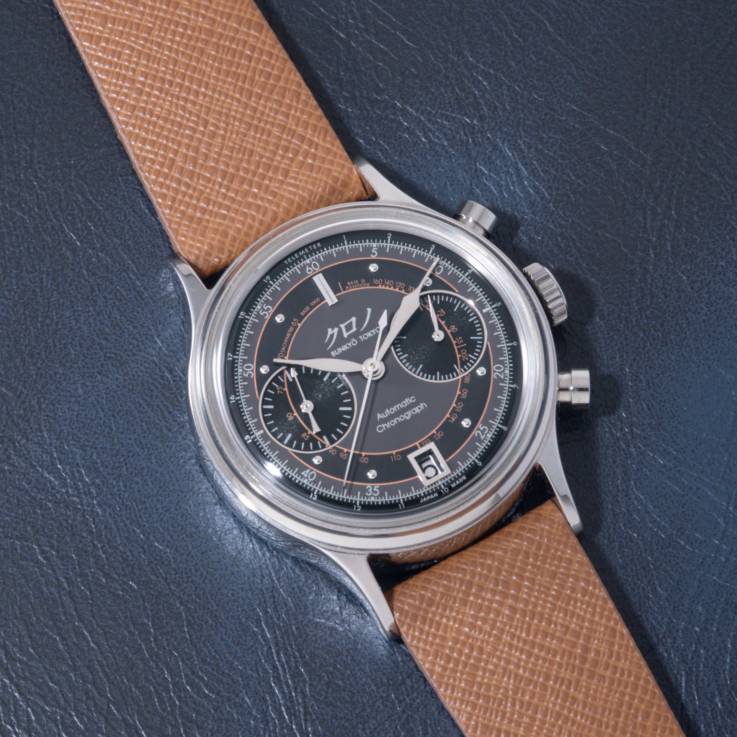 Kurono Bunkyo Chronograph