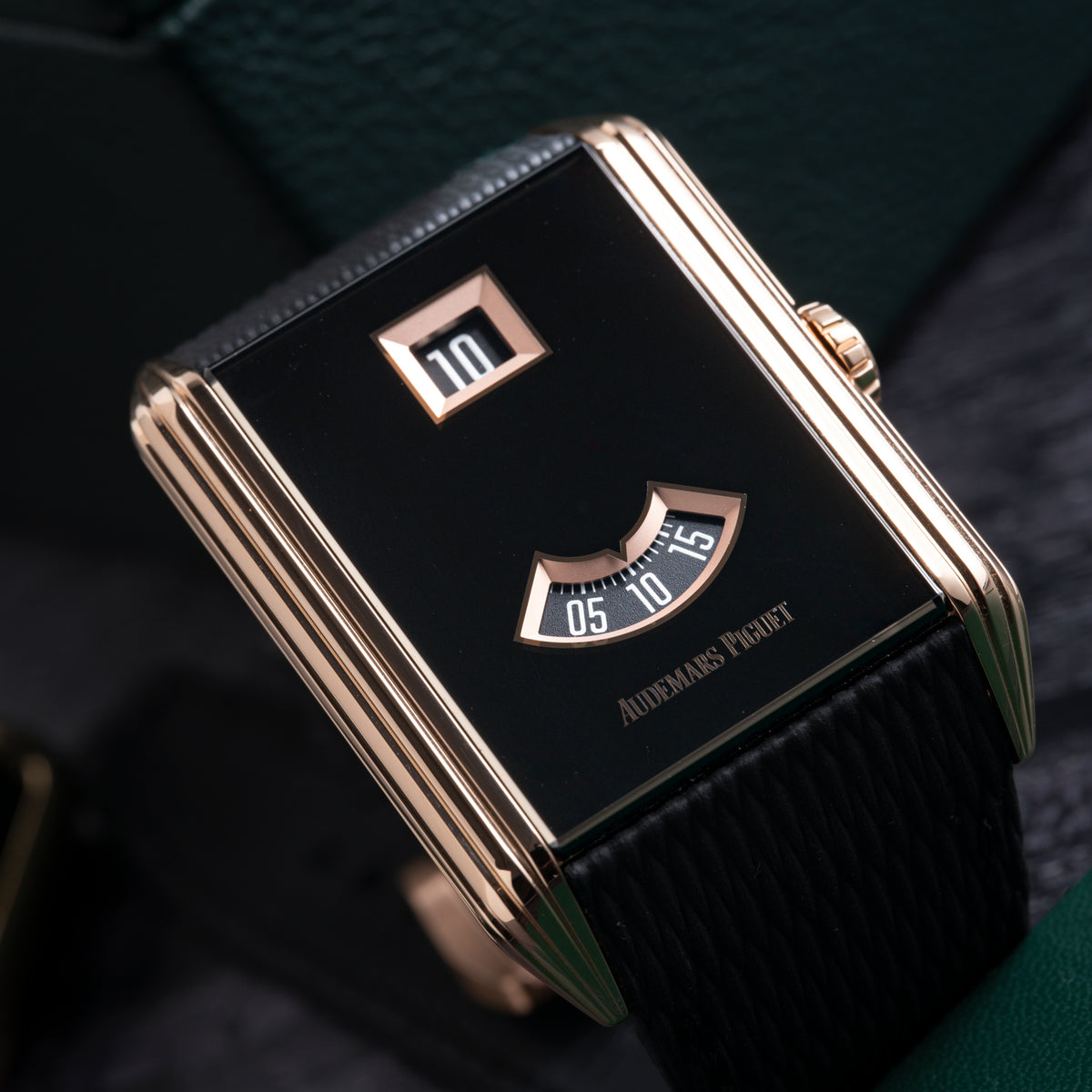 Audemars Piguet Neo Frame Jump Hour