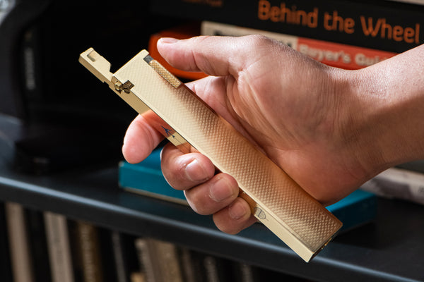 Pan-Am Table Lighter by Cygnus – Analog:Shift