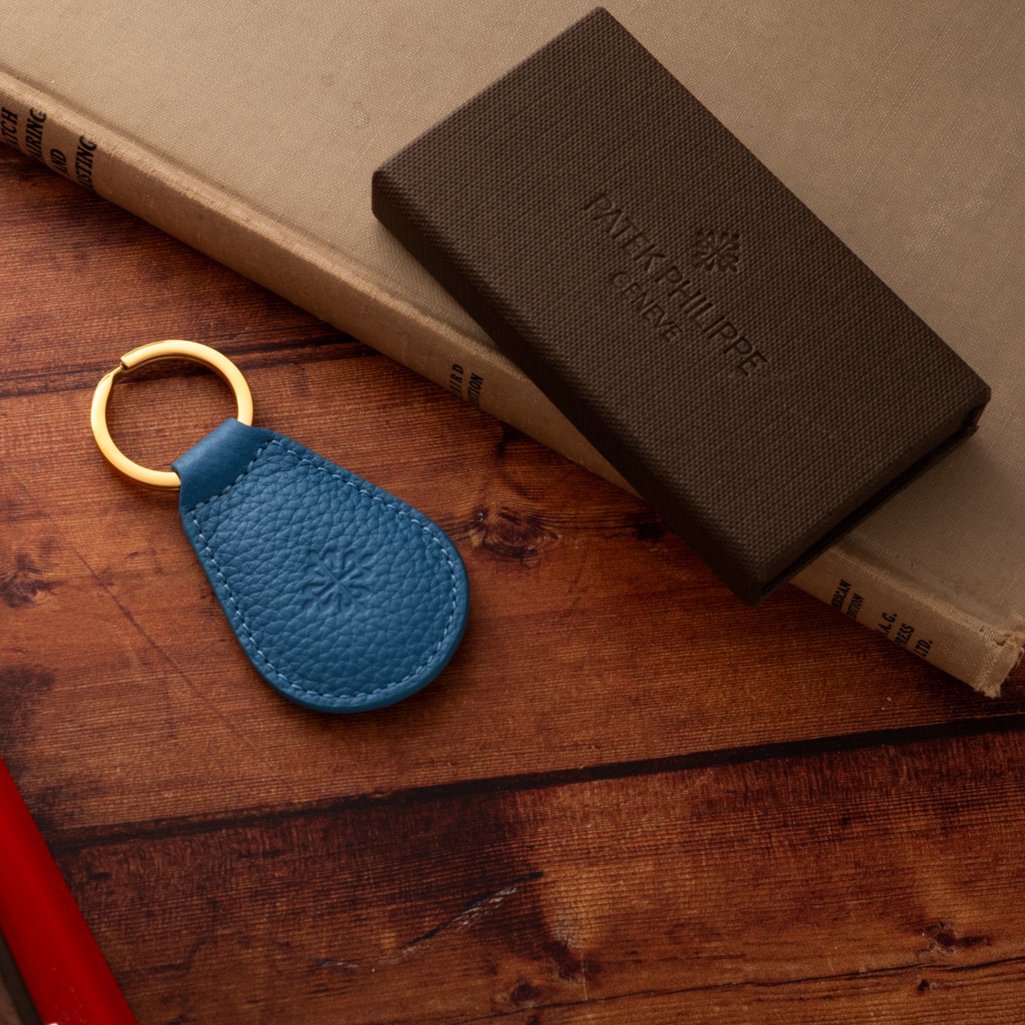 Patek Philippe レザーキーホルダー Patek Philippe Leather Key Fob – Analog:Shift