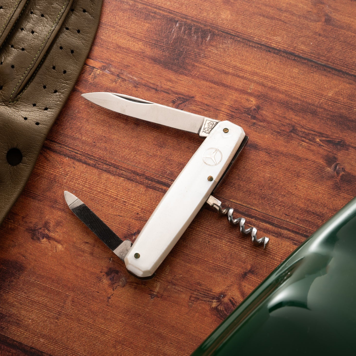 Mercedes-Benz Multi-Tool by Huba – Analog:Shift