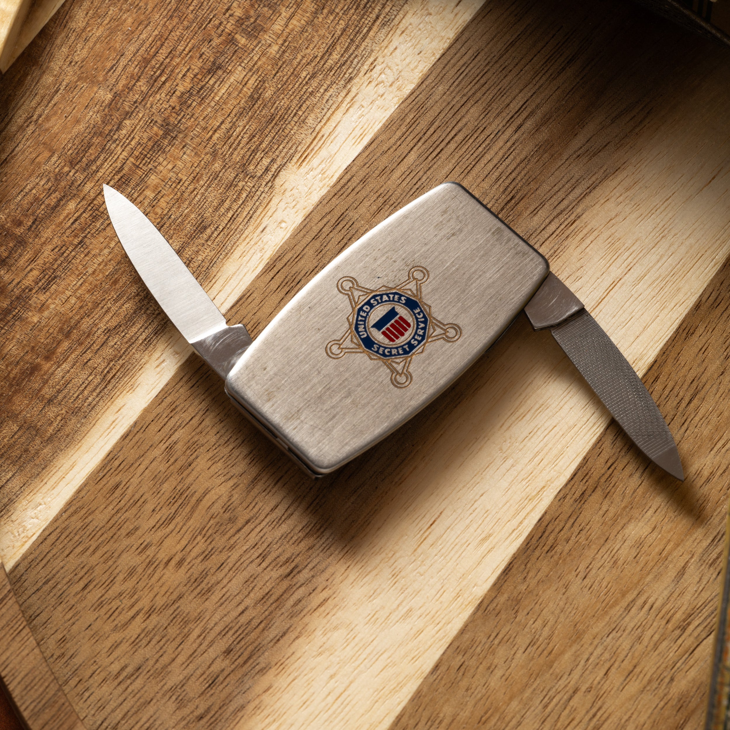 U.S. Secret Service Pocket Knife by Zippo – Analog:Shift