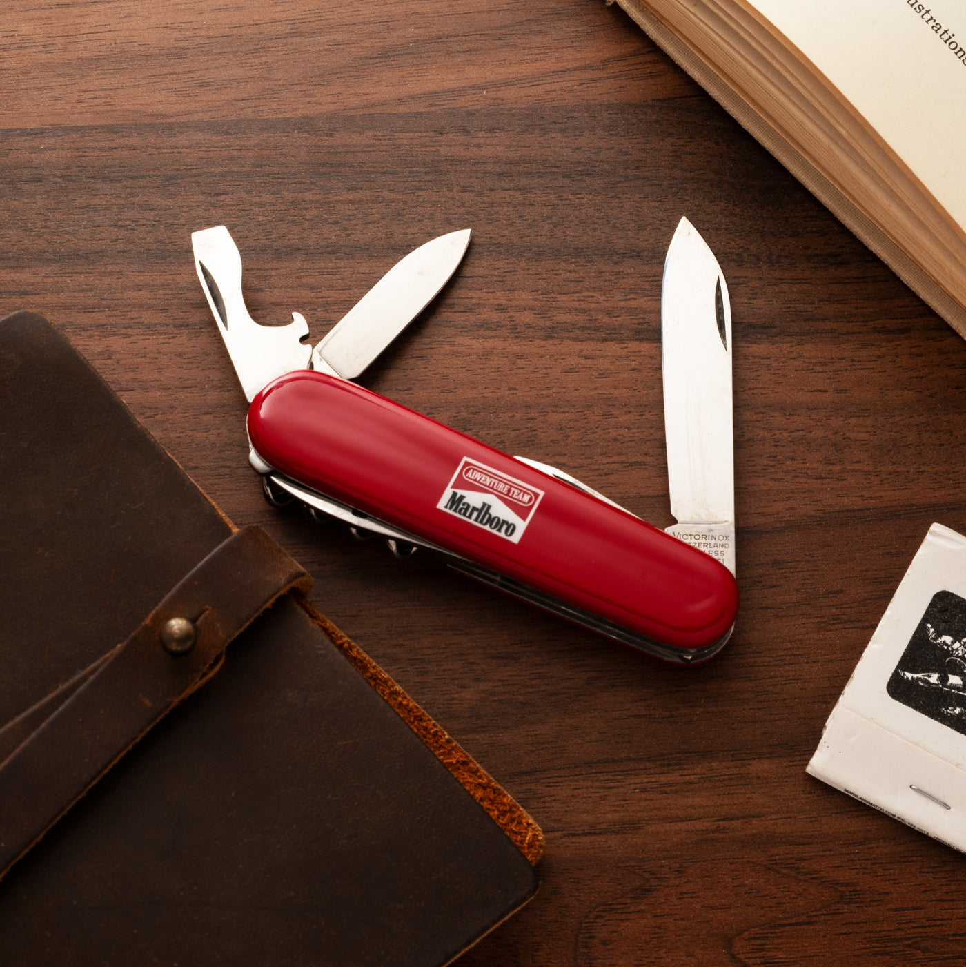 Marlboro Adventure Team Swiss Army Knife by Victorinox Marlboro Adventure Team Swiss Army Knife by Victorinox