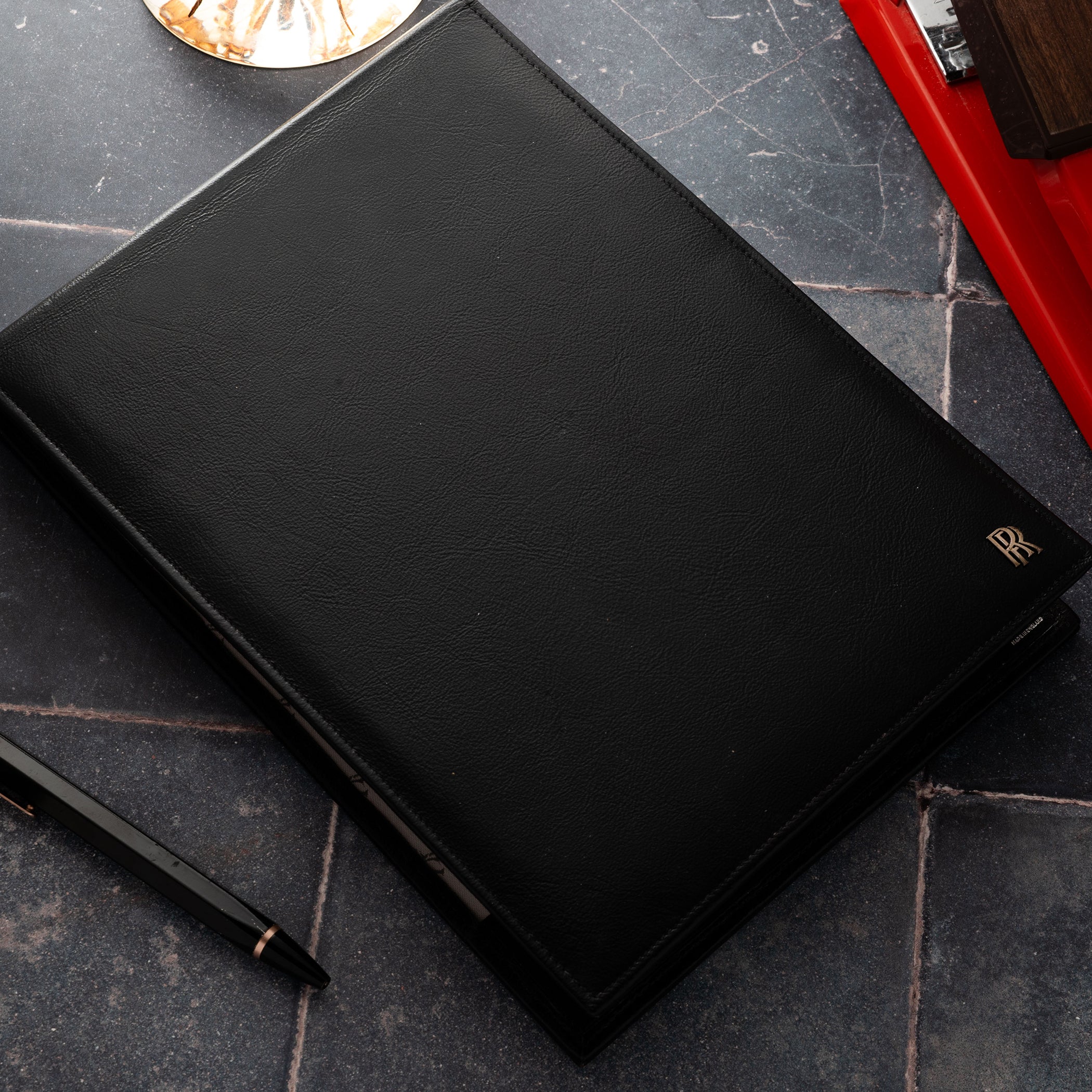 Rolls-Royce ノートPCレザーケース Connolly Leather Notebook for Rolls-Royce – Analog:Shift