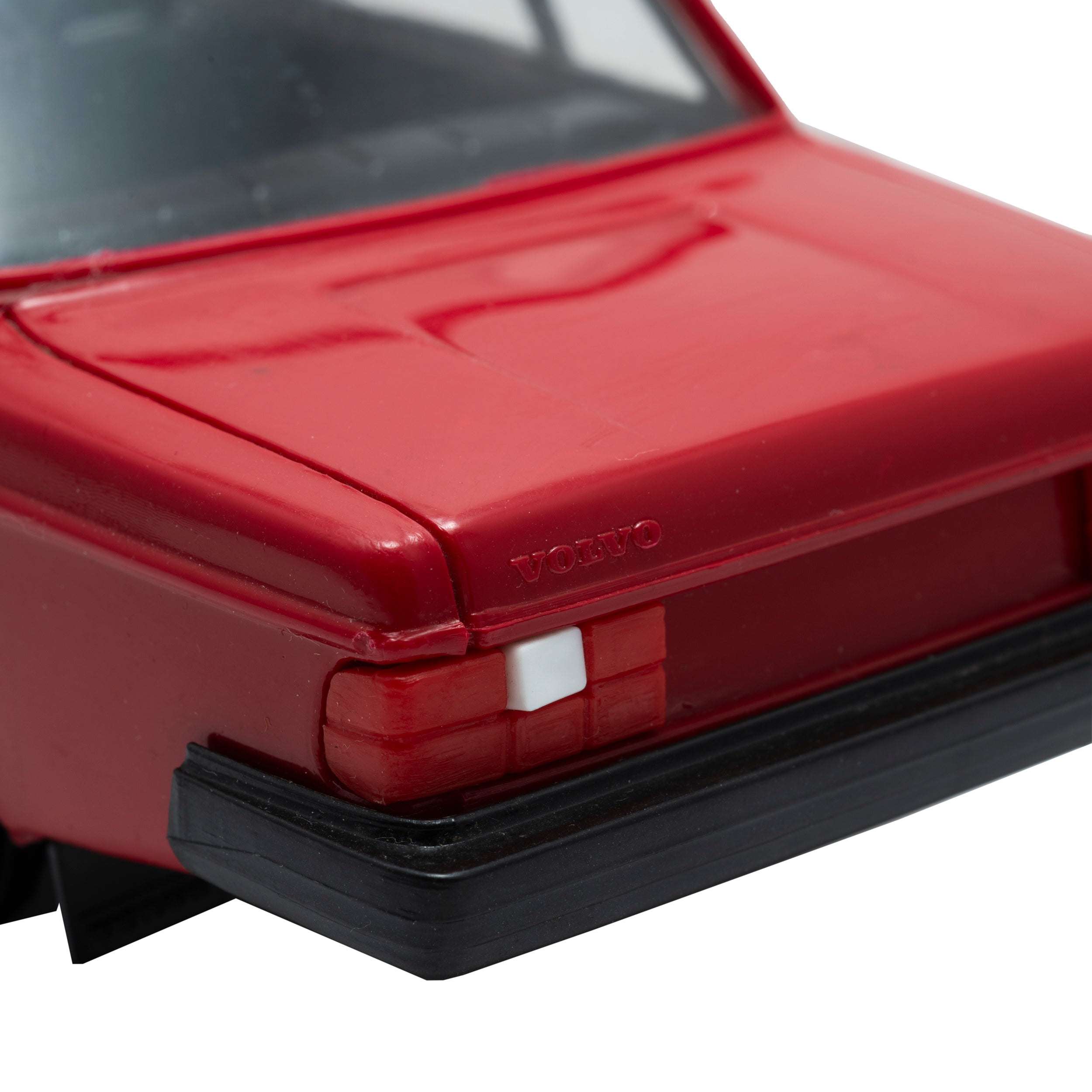 Volvo 240GL Sedan Dealer Model by Stahlberg – Analog:Shift