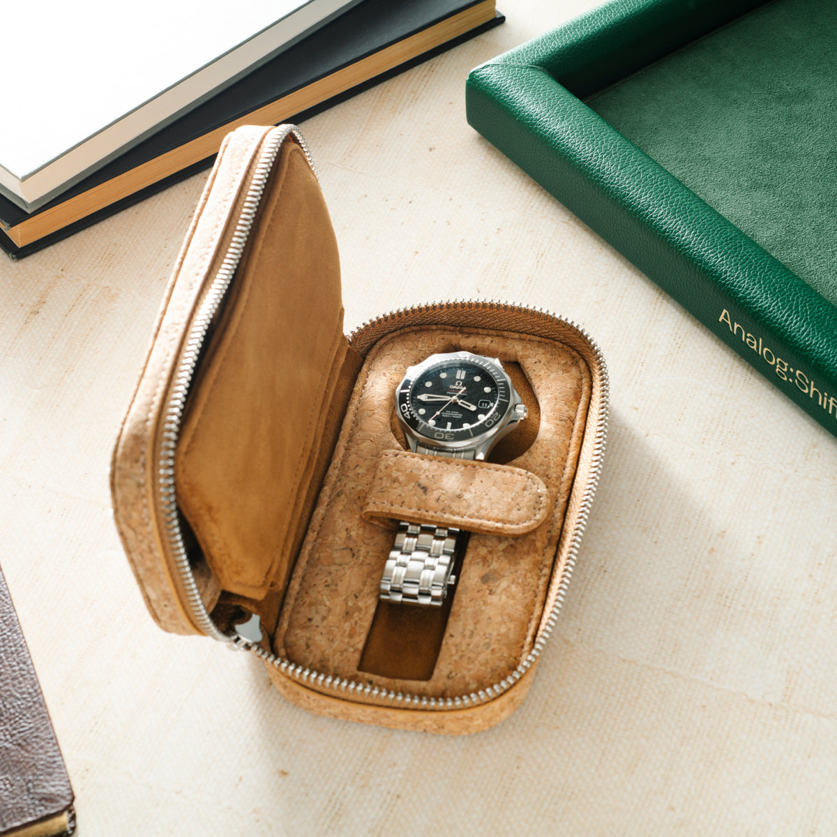 WOLF X Analog:Shift 1976 Collection Cork 2-Piece Watch Zip Case