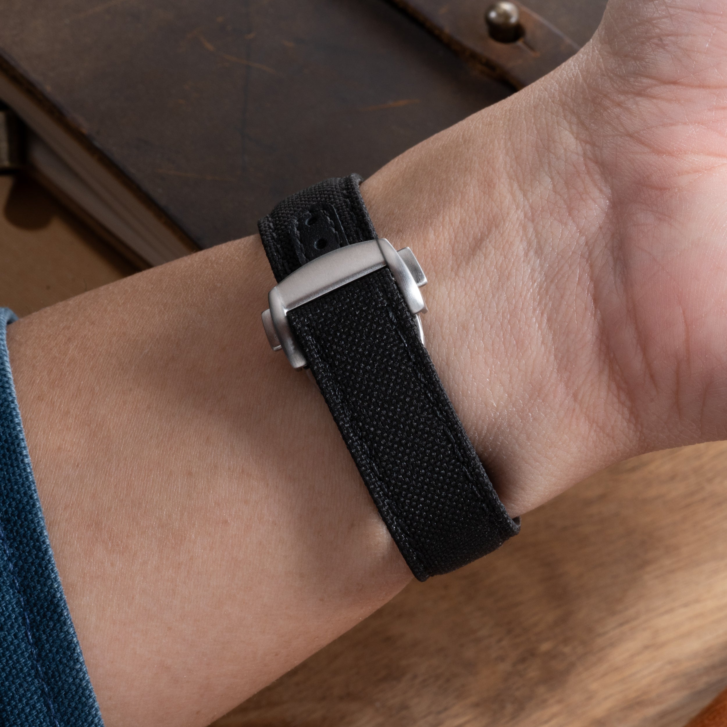 StrapHabit x Analog:Shift Black Deployant Sailcloth Quick-Release Stra