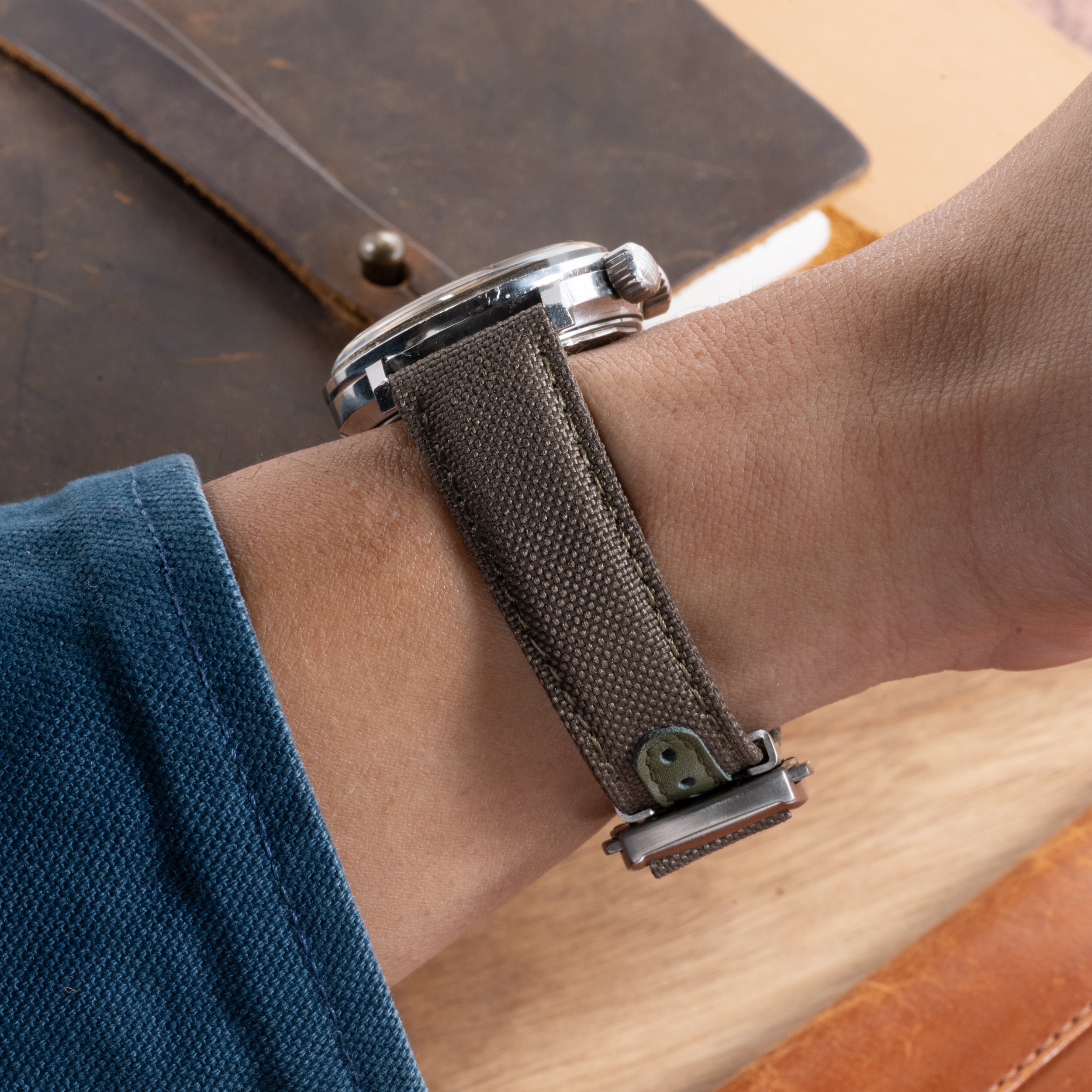 StrapHabit x Analog:Shift Green/Khaki Deployant Sailcloth Quick-Release Strap