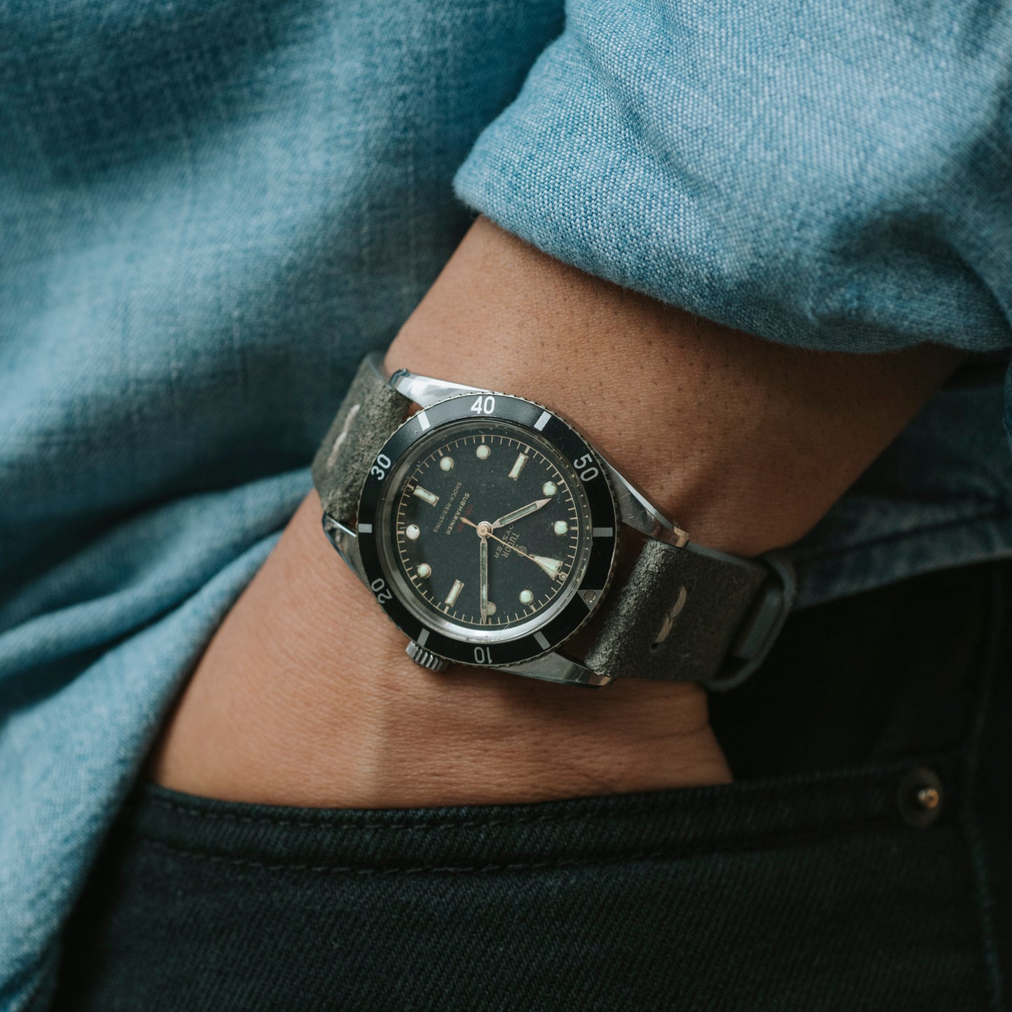 Tudor Submariner Gilt 'Red Depth Rating' Manual-Wind