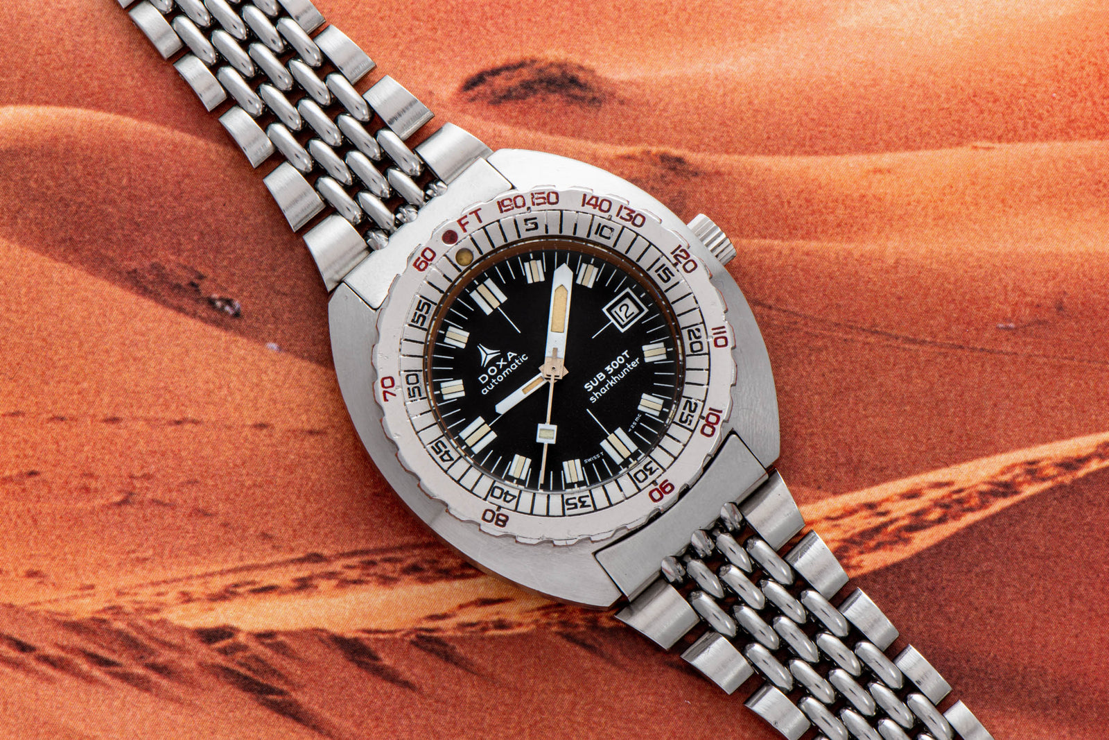 DOXA Sub 300T Sharkhunter