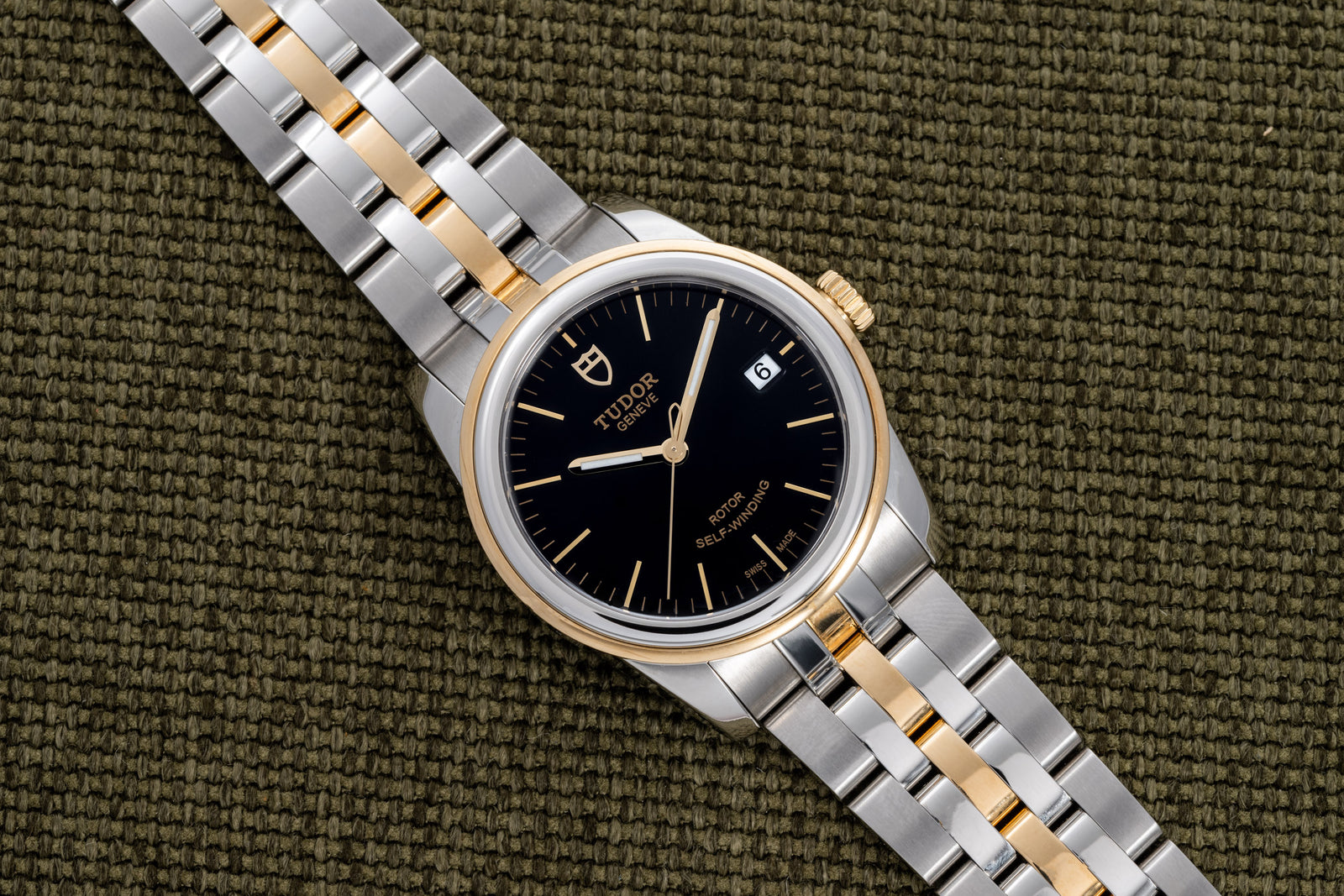 Tudor Glamour Date