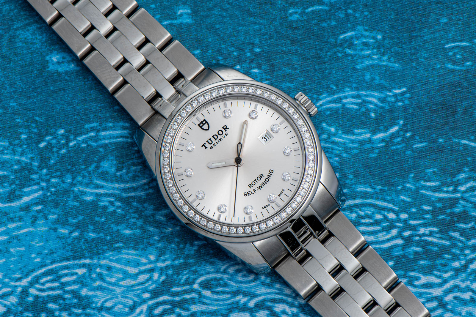 Tudor Glamour Date