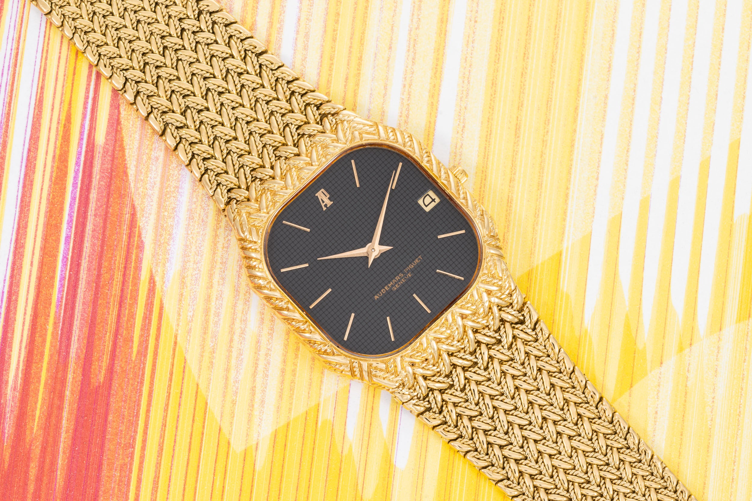 Audemars Piguet Yellow Gold Dress Watch Analog:Shift Audemars Piguet Yellow Gold Dress Watch Analog:Shift
