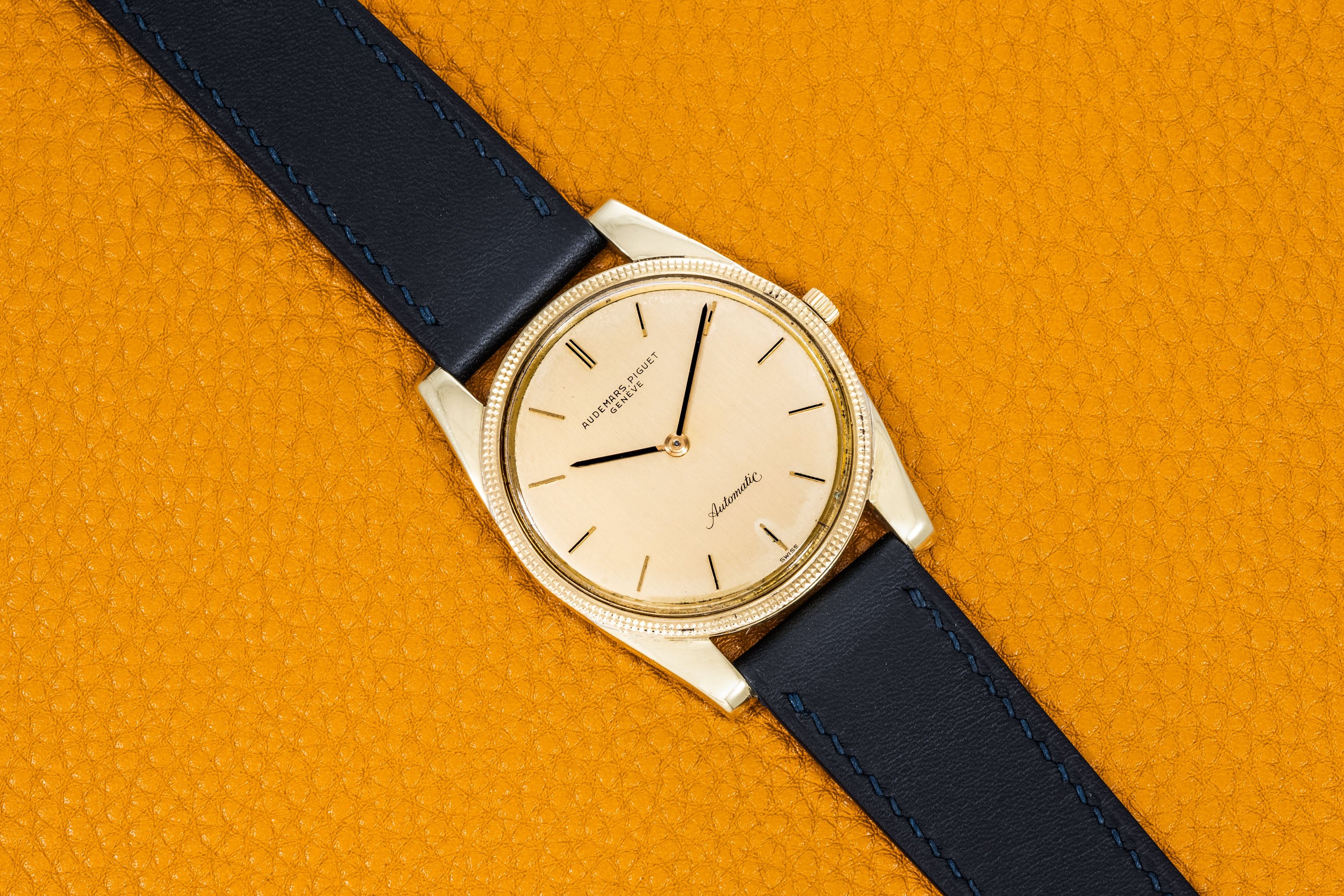 Audemars Piguet Yellow Gold Dress Watch Analog:Shift Audemars Piguet Yellow Gold Dress Watch Analog:Shift