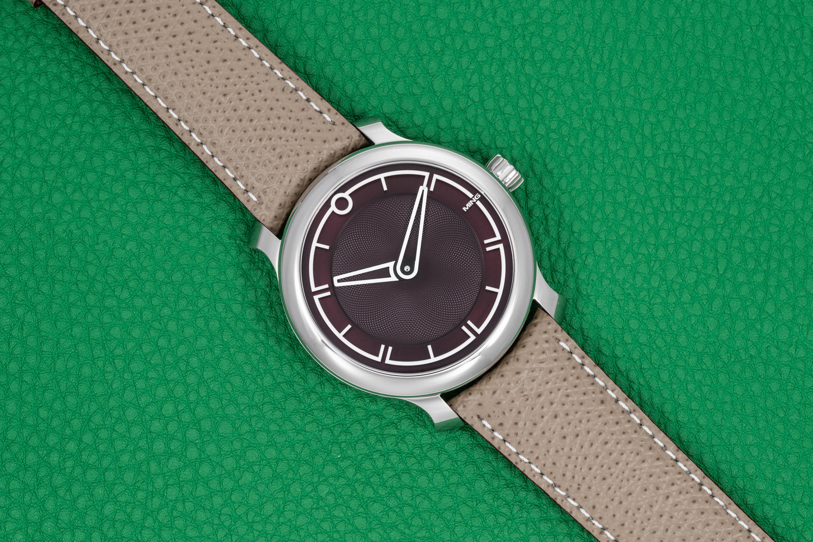 MING 17.09 Burgundy