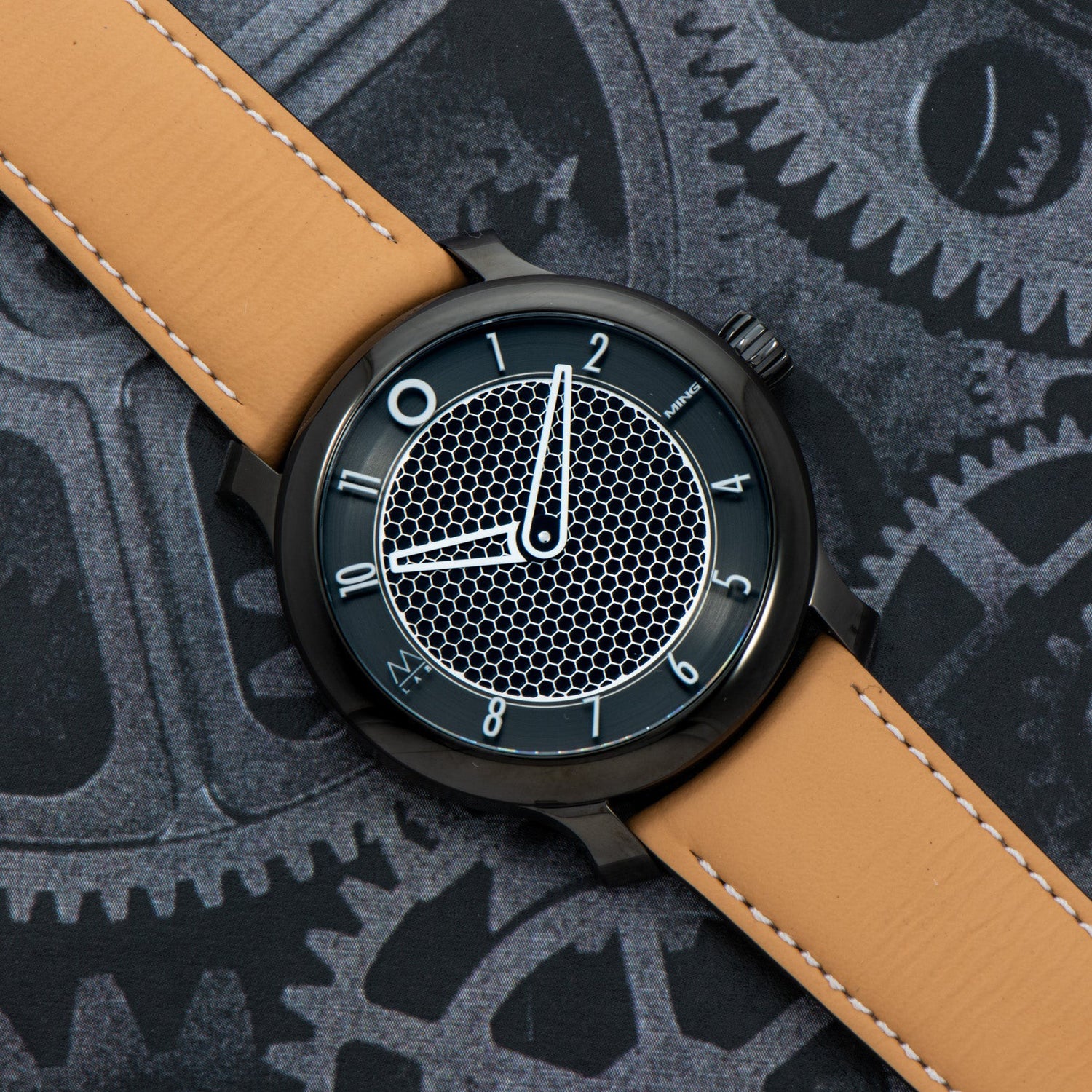 MING X Massena LAB 17.09 Black AnalogShift