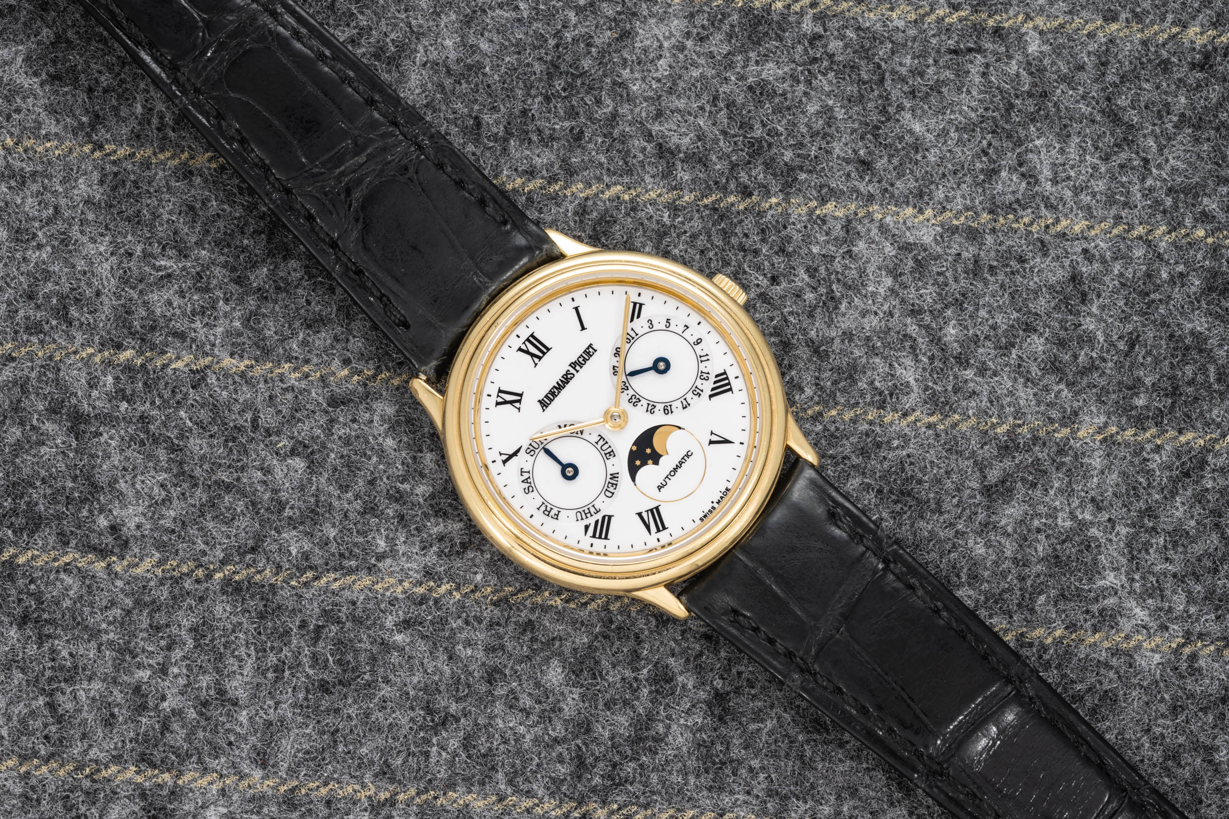 Audemars Piguet Triple Calendar Moonphase – Analog:Shift Audemars Piguet Triple Calendar Moonphase – Analog:Shift