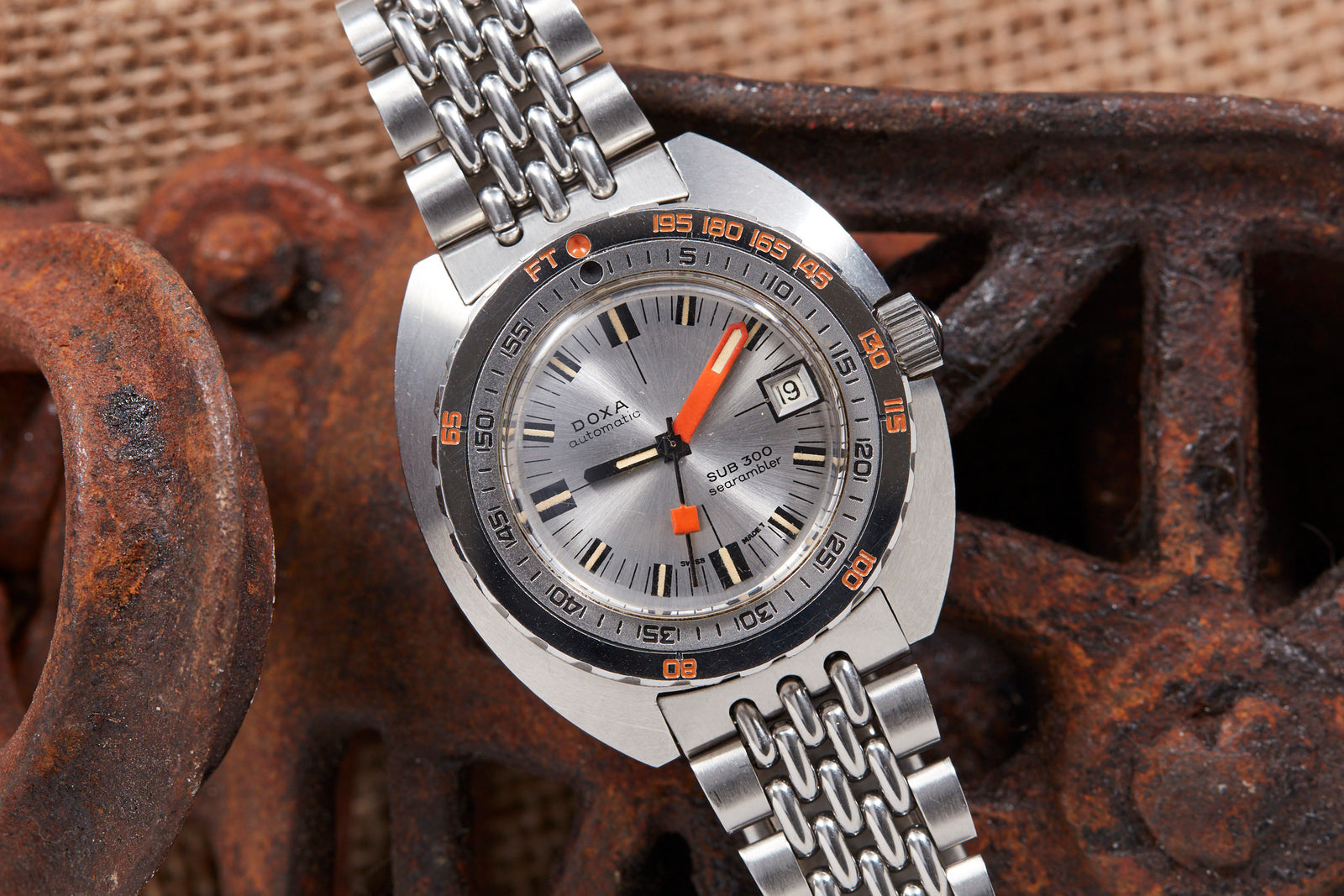 DOXA Sub 300 Searambler
