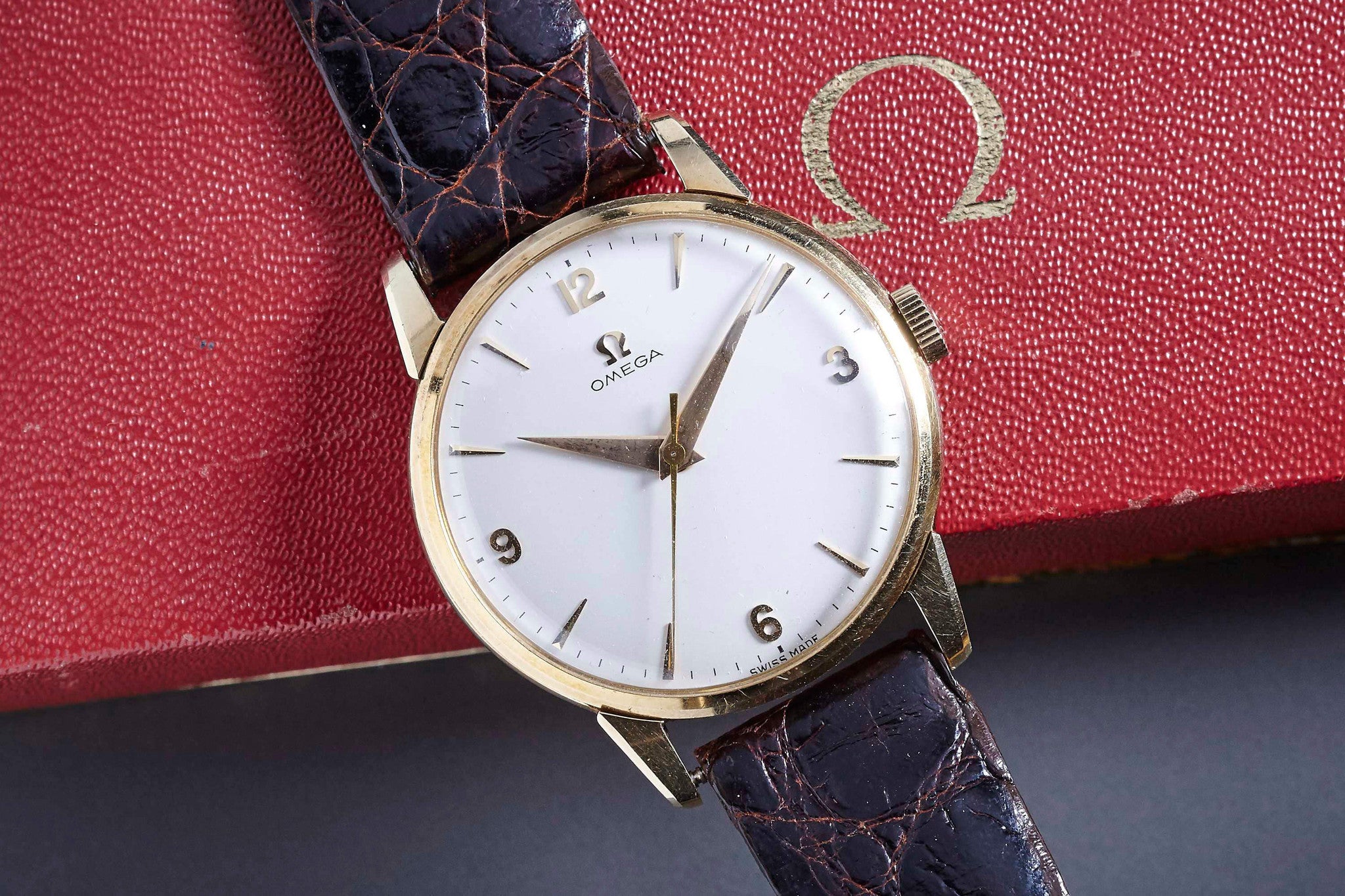 Omega 14K Dress Watch Analog:Shift Omega 14K Dress Watch Analog:Shift