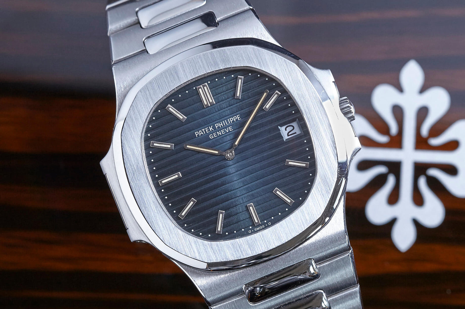 Patek Philippe Nautilus Jumbo