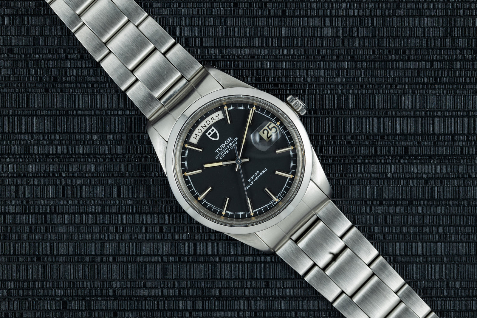 Tudor Prince Date+Day 'Jumbo'