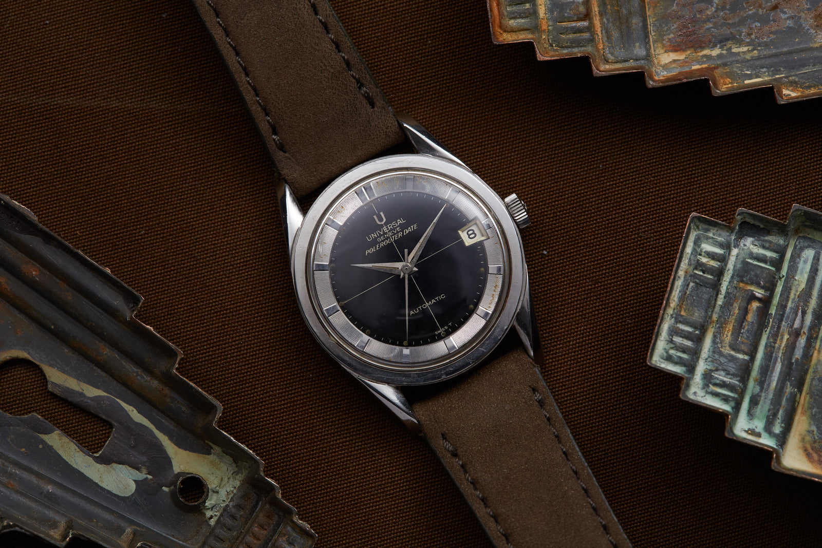 Universal Genève Polerouter Date