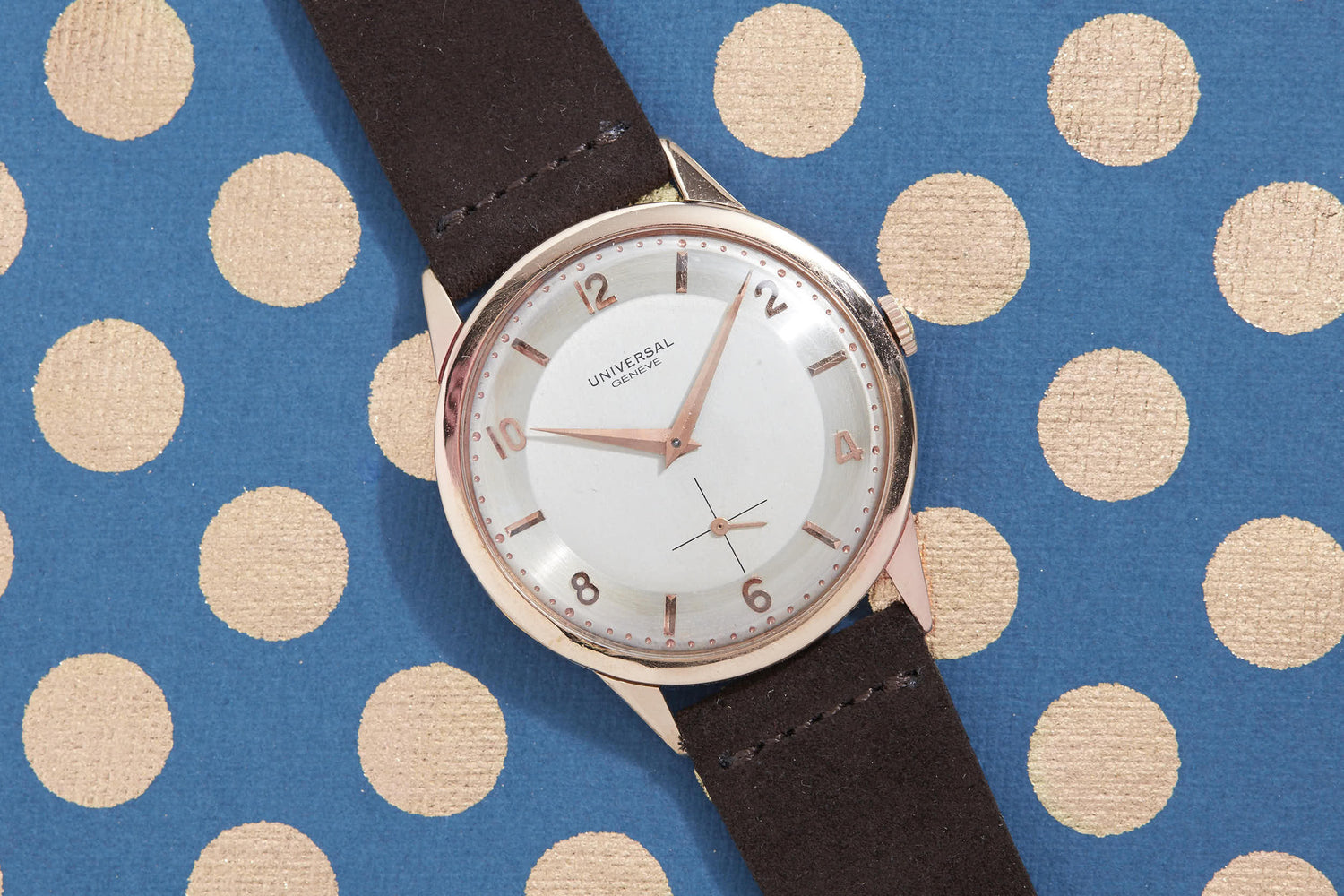Universal Genve Dress Watch Analog:Shift Universal Genve Dress Watch Analog:Shift