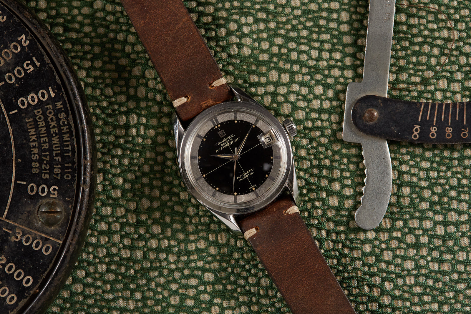 Universal Genève Polerouter Date