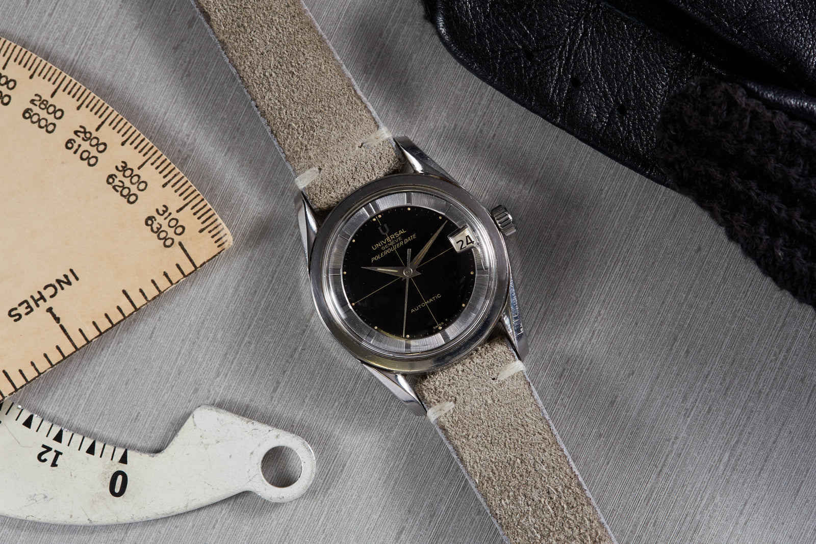 Universal Genève Polerouter Date